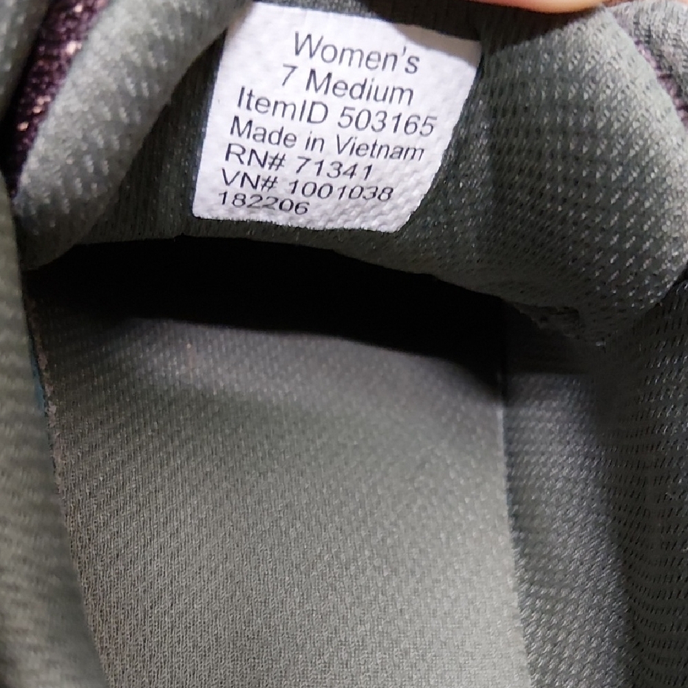 L.L. Bean Women's Brown and Green Leather Sneakers - Picture 5 of 9
